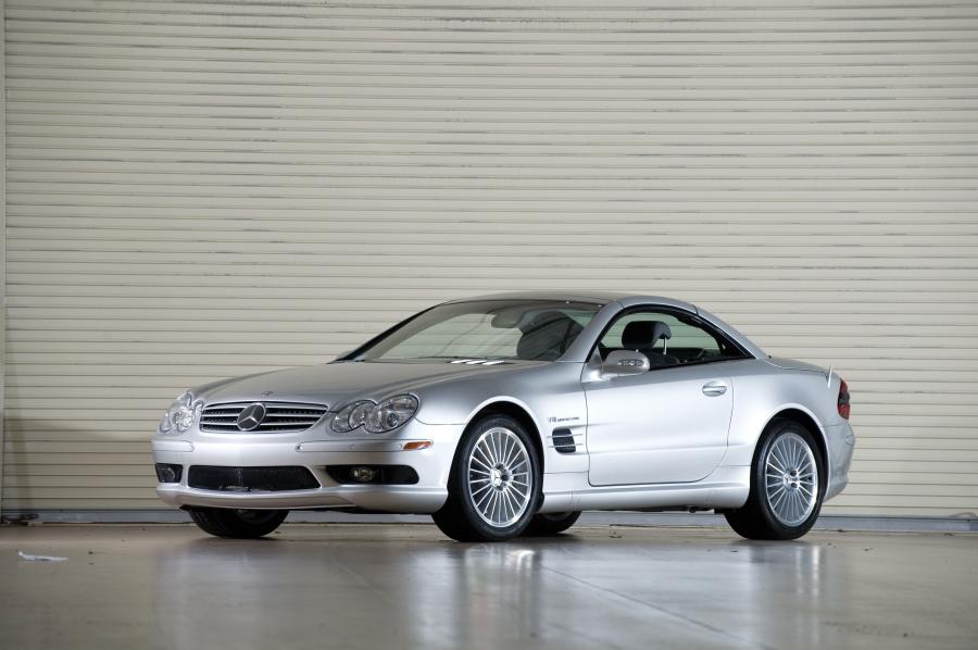  Mercedes-Benz SL55 AMG 2003 года  (фото 1 из 9)